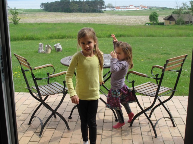 Nye stole, nu med armlæn